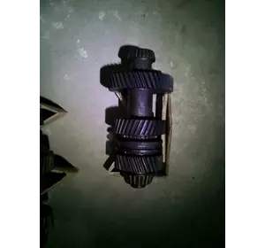 Первичный вал КПП B-18 RVI Первичный вал КПП B-18 RVI