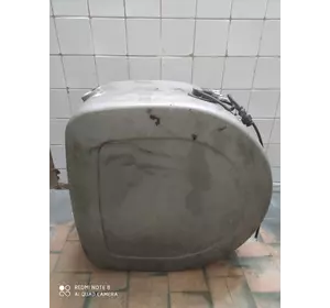 Бак системы ADBLUE (340мм на 680мм на 710мм 150литров) Renault Premium DXI/Volvo 21609065 в сборе с датчиком уровня 21876315 Бак системы ADBLUE (340мм на 680мм на 710мм 150литров) Renault Premium DXI/Volvo 21609065 в сборе с датчиком уровня 21876315